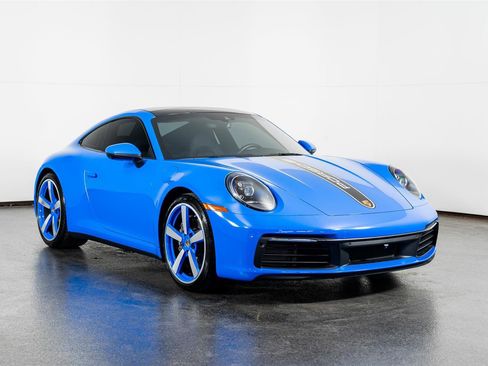 Used 2022 Porsche 911 Carrera image 4
