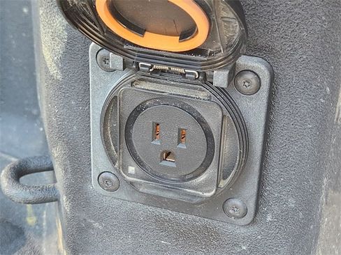 Certified 2025 Chevrolet Silverado 2500 LT w/ Safety Package image 24