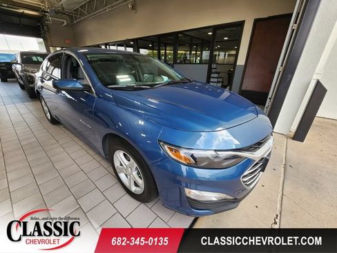 Used 2024 Chevrolet Malibu LS FWD image 1