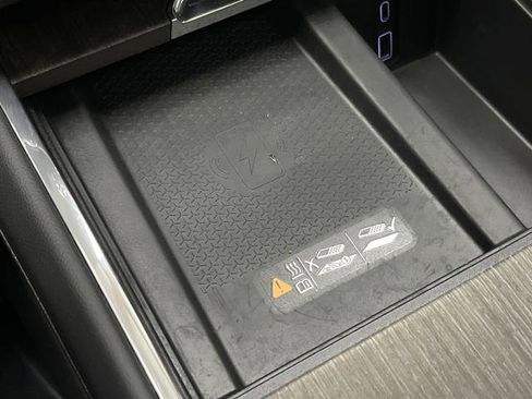 Used 2024 GMC Acadia Denali w/ Super Cruise Package image 26