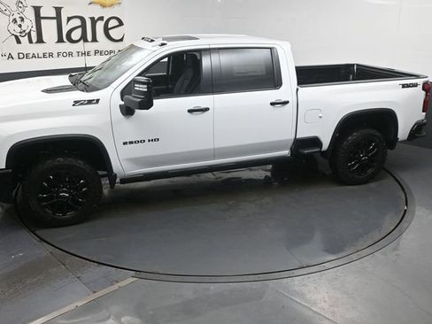 New 2026 Chevrolet Silverado 2500 LTZ w/ LTZ Plus Package AWD/4WD image 36