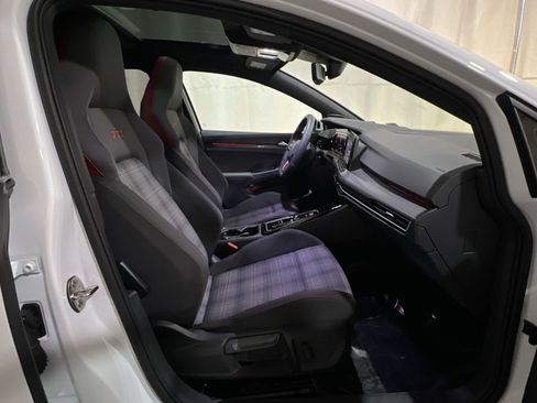 Used 2024 Volkswagen GTI SE FWD image 34