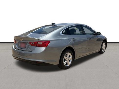 Used 2024 Chevrolet Malibu LS w/ Driver Confidence Package FWD image 5