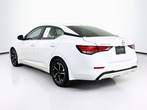 Used 2025 Nissan Sentra SV FWD image 5