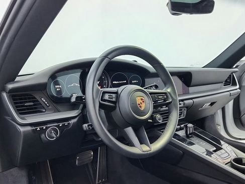 Used 2020 Porsche 911 Carrera 4S image 13