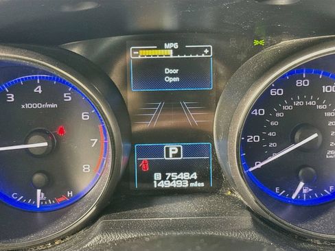 Used 2019 Subaru Outback 3.6R Touring AWD/4WD image 12