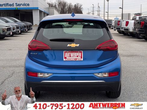 Used 2018 Chevrolet Bolt LT image 4