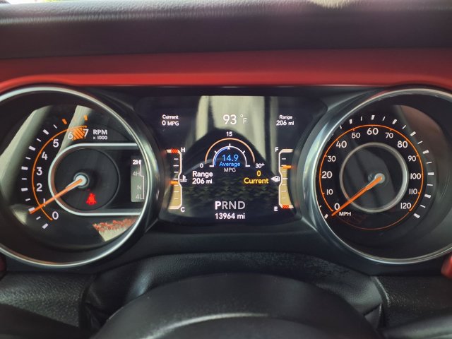 Used 2023 Jeep Wrangler Unlimited Rubicon AWD/4WD image 8
