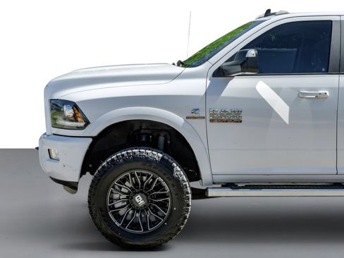 Used 2018 RAM 2500 Laramie w/ Sport Appearance Group AWD/4WD image 10