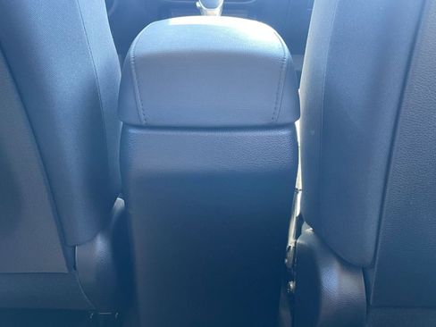 Used 2025 Kia Soul LX w/ LX Technology Package image 23