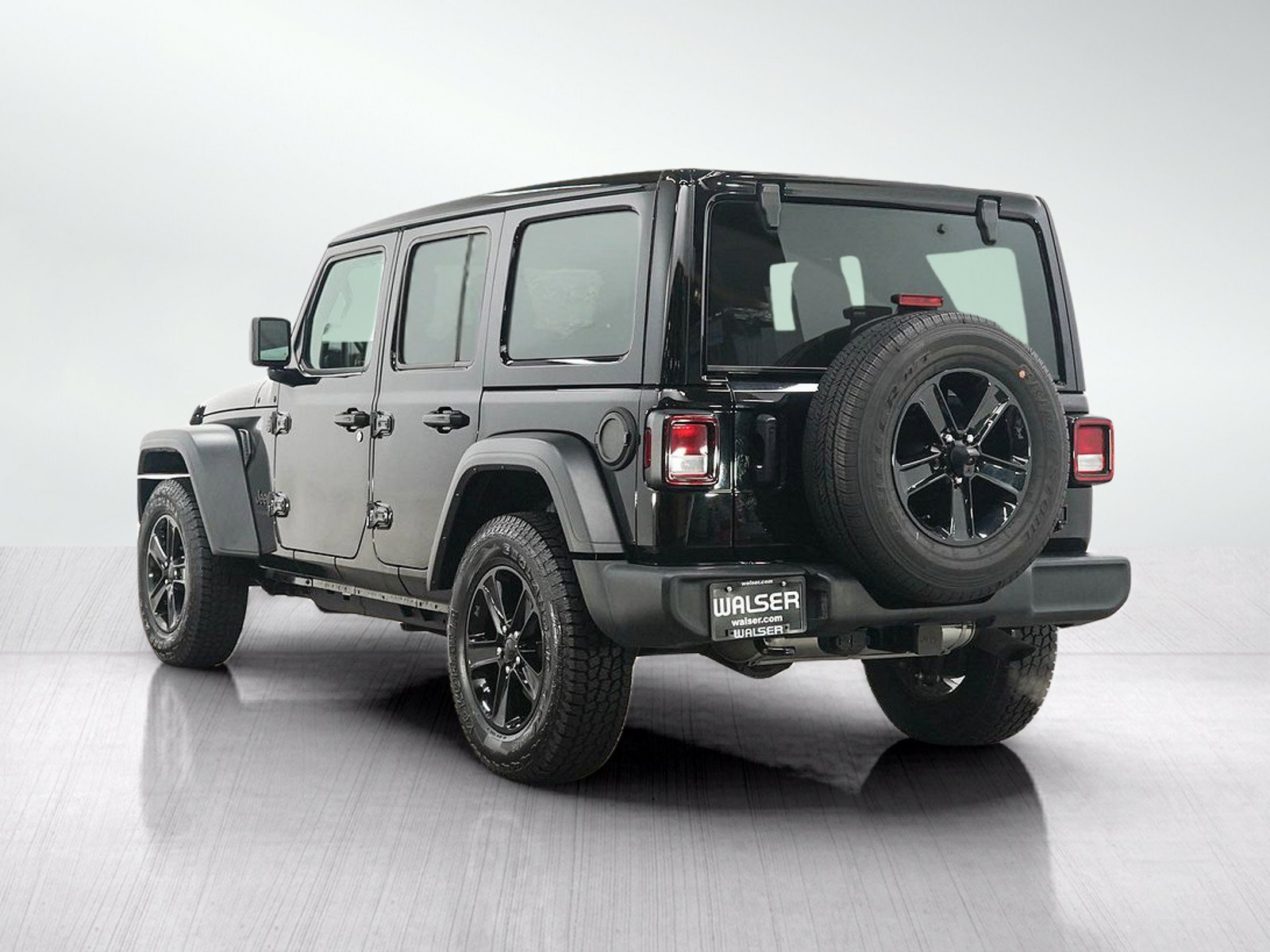 Used 2023 Jeep Wrangler Unlimited Sport AWD/4WD image 3