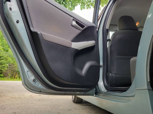 Used 2012 Toyota Prius Prime Plug-In Hybrid FWD image 10
