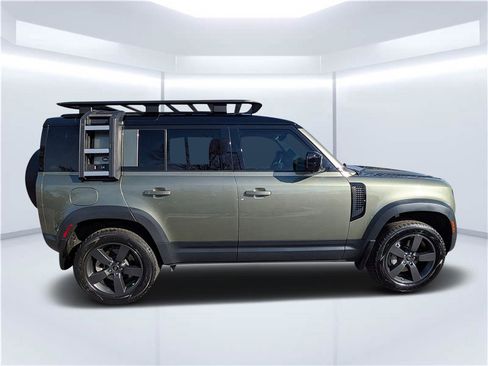 Used 2020 Land Rover Defender 110 HSE image 2