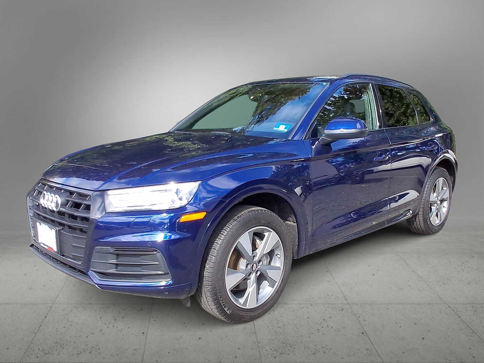 Used 2020 Audi Q5 2.0T Premium w/ Titanium Sport Package AWD/4WD image 4