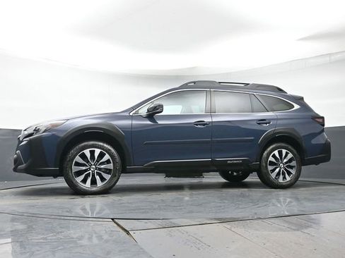 Used 2024 Subaru Outback Limited AWD/4WD image 31