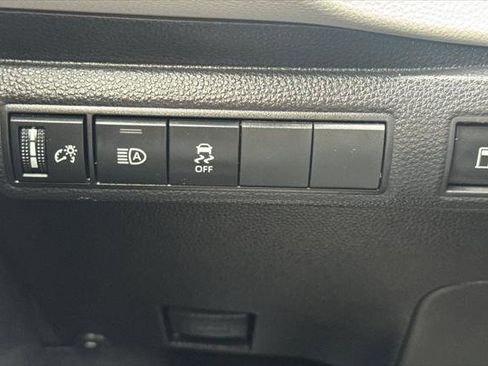 Certified 2023 Toyota Corolla SE w/ Carpet Mat Package (TMS) FWD image 29