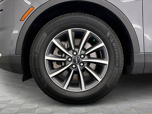 Used 2022 Lincoln Nautilus FWD image 9