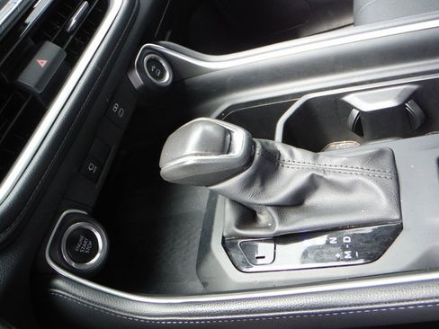 Used 2024 Toyota Grand Highlander AWD image 25