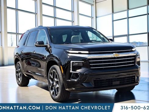 Used 2025 Chevrolet Traverse High Country w/ LPO, Floor Liner Package FWD image 26