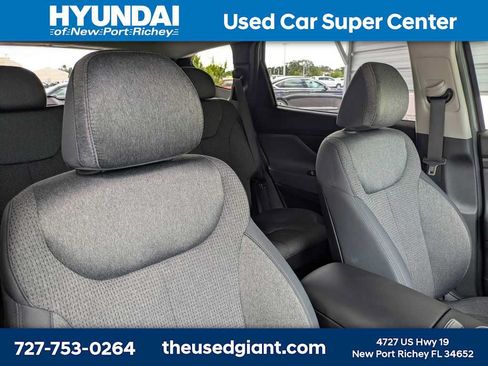 Used 2023 Hyundai Santa Fe SEL FWD image 6