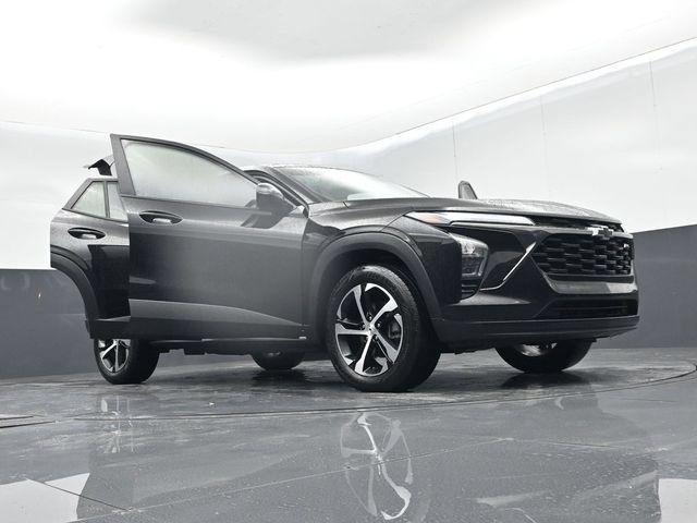 Used 2024 Chevrolet Trax RS w/ Driver Confidence Package FWD image 65