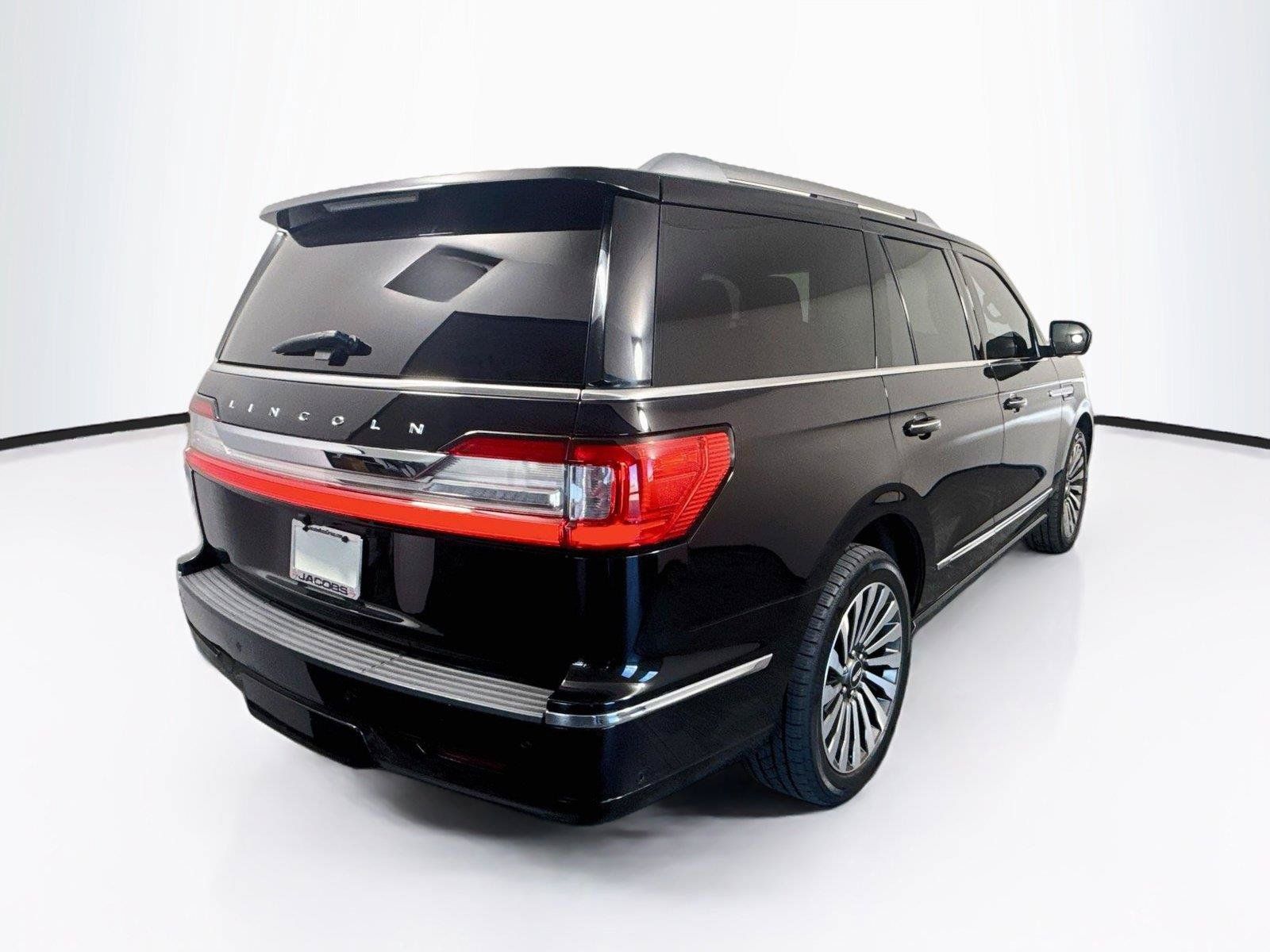 Used 2020 Lincoln Navigator Reserve RWD image 5