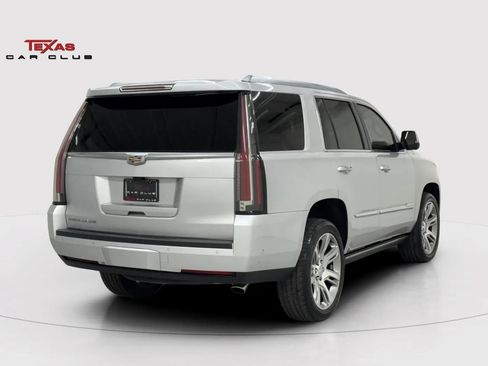 Used 2018 Cadillac Escalade Premium Luxury RWD image 5