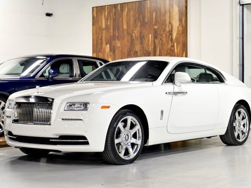 Used 2014 Rolls-Royce Wraith RWD image 2