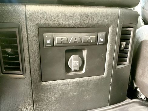 Used 2019 RAM 1500 Laramie w/ Convenience Group image 21