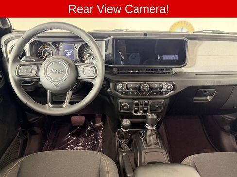 Used 2025 Jeep Wrangler Unlimited Sport AWD/4WD image 8