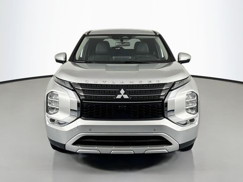 Used 2022 Mitsubishi Outlander SEL Black Edition FWD image 2