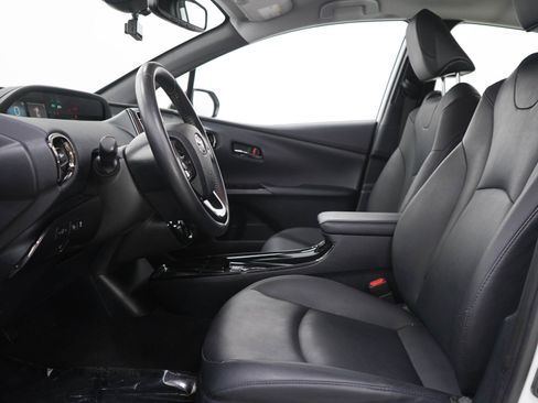 Used 2021 Toyota Prius FWD image 20