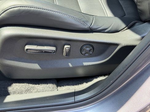 Used 2021 Honda CR-V Touring image 14