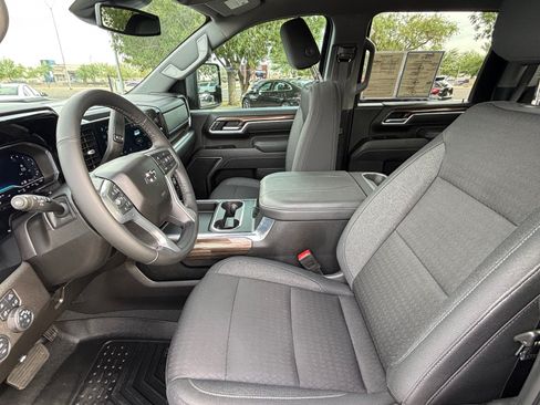 Used 2025 Chevrolet Silverado 2500 LT w/ Trail Boss Package AWD/4WD image 20