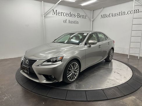 Used 2016 Lexus IS 200t 200t image 3