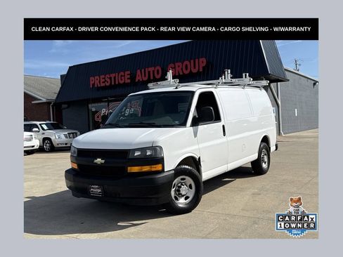 Used 2018 Chevrolet Express 3500 w/ Driver Convenience Package RWD image 1