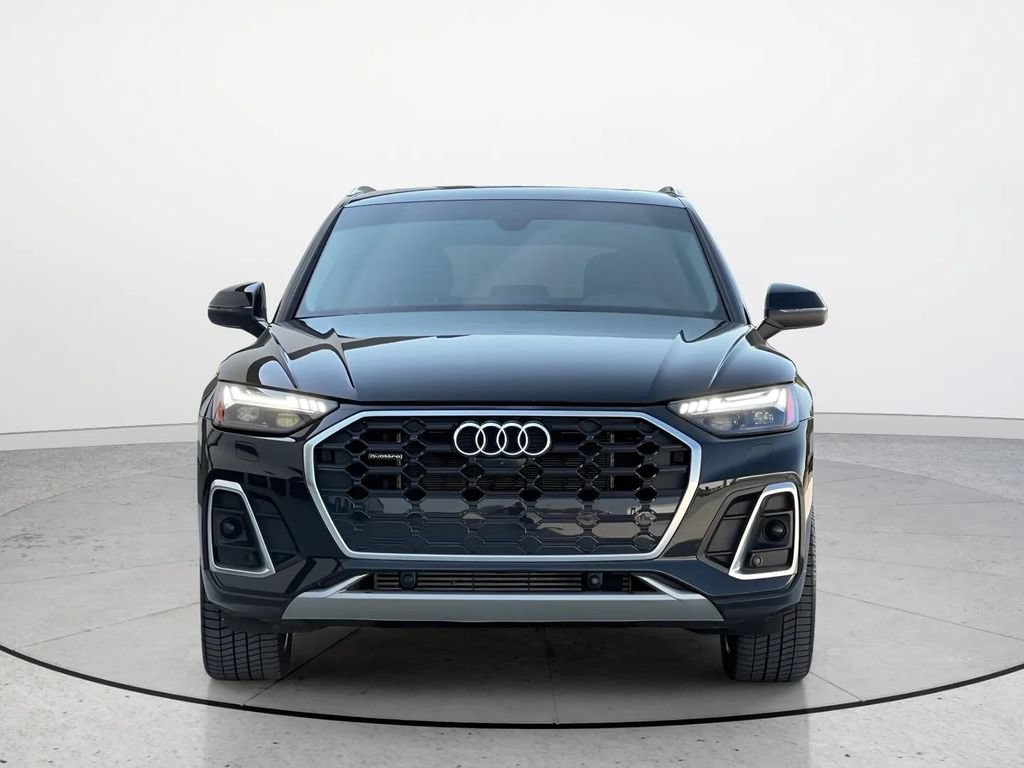 Used 2021 Audi Q5 e Prestige w/ Prestige Package AWD/4WD image 4