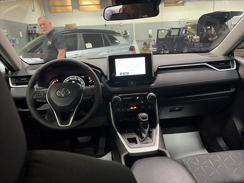 New 2025 Toyota RAV4 XLE image 27