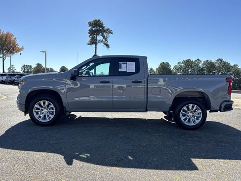 Used 2025 Chevrolet Silverado 1500 Custom image 7