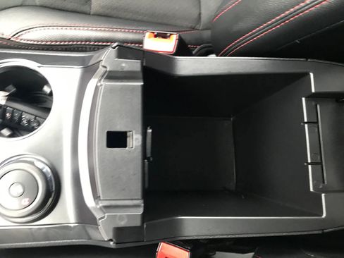 Used 2019 Ford Explorer XLT w/ Equipment Group 202A image 36