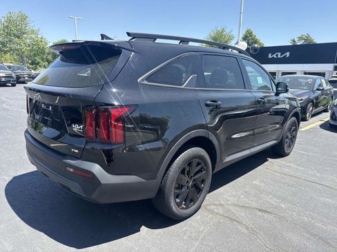 Used 2023 Kia Sorento S w/ Panoramic Sunroof Package AWD/4WD image 8