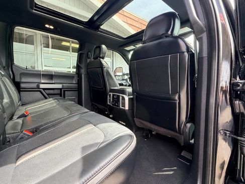 Used 2019 Ford F250 Platinum w/ Platinum Ultimate Package image 40