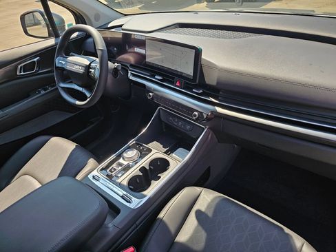 New 2027 Kia Carnival SX w/ Dark Edition Package FWD image 34