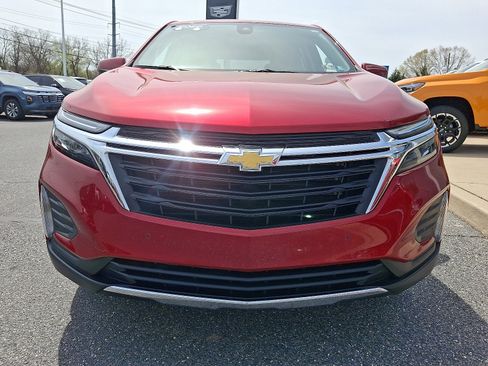 Certified 2022 Chevrolet Equinox LT image 2