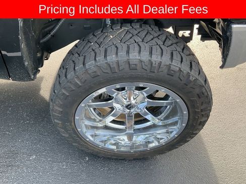 Used 2019 Toyota Tundra SR5 w/ SR5 Upgrade Package AWD/4WD image 2