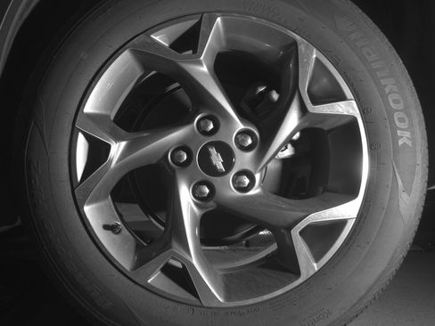 Used 2025 Chevrolet Trax LT FWD image 14