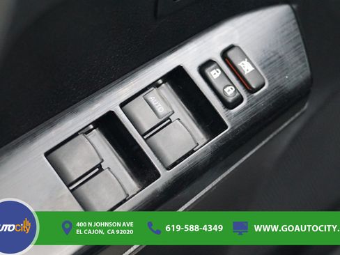 Used 2018 Toyota RAV4 Limited w/ Advanced Technology Package FWD image 17
