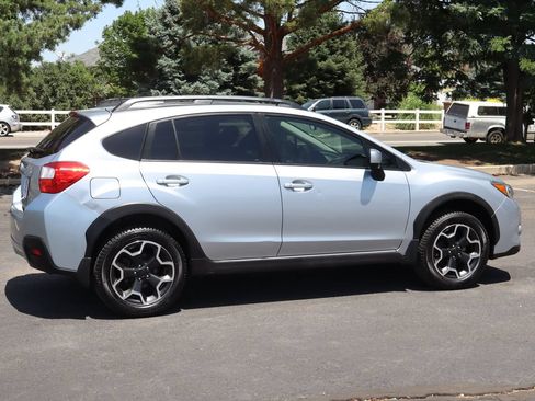 Used 2014 Subaru Crosstrek 2.0i Premium AWD/4WD image 4