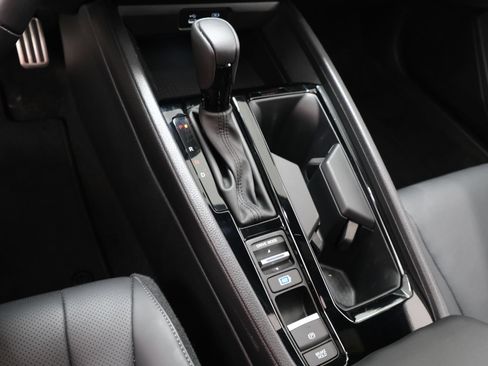 Used 2024 Honda Accord Sport image 19