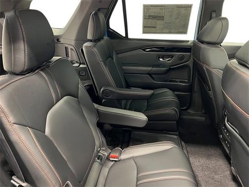 New 2025 Honda Pilot TrailSport image 35